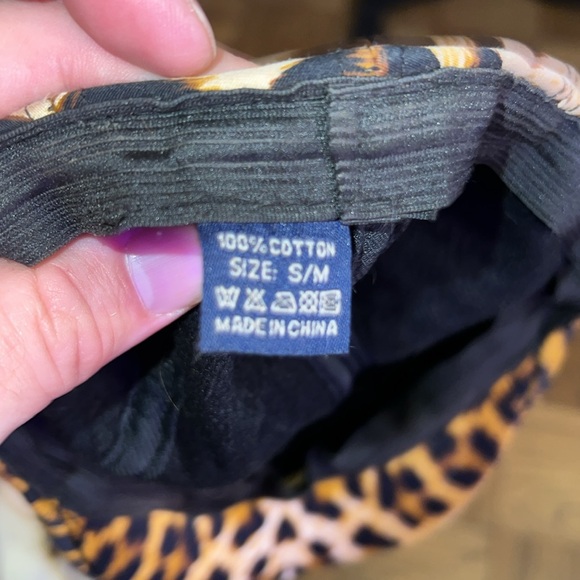 Leopar cheetah animal, print golf hat - Picture 5 of 5